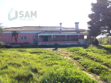 Moradia T6 para Venda em Santa Maria, São Pedro e Sobral da Lagoa