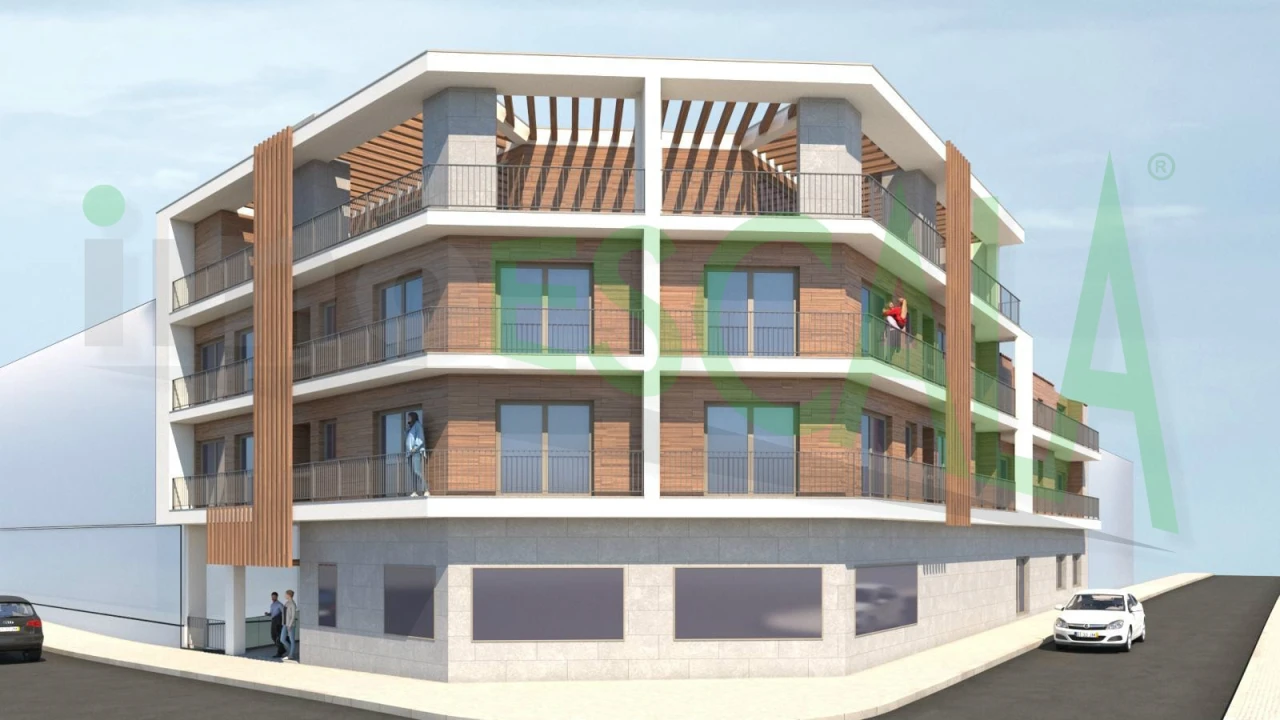 Apartamento T4 para Venda em Almeirim Foto 1