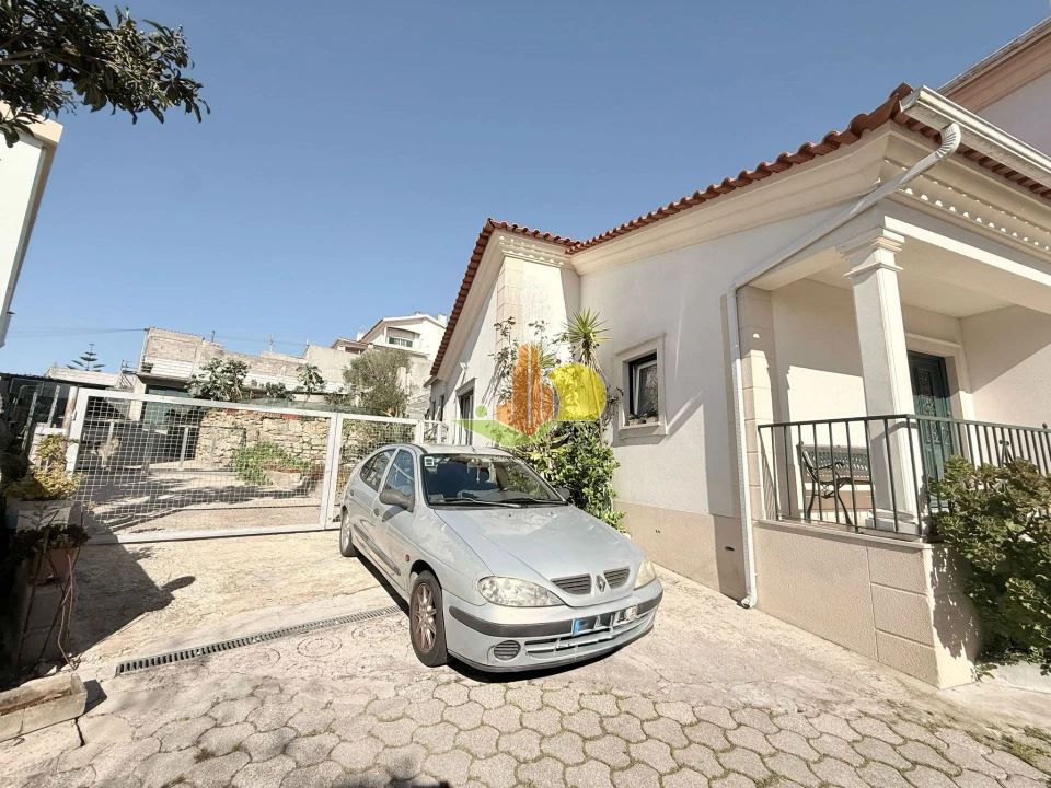 Moradia T4 para Venda em Tavarede Foto 36
