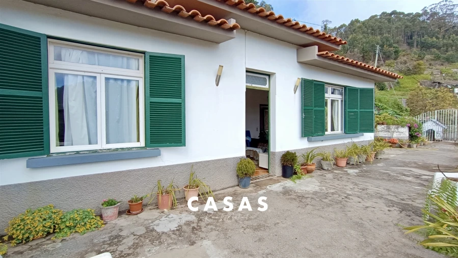 Moradia T4 para Venda em Quinta Grande Foto 3