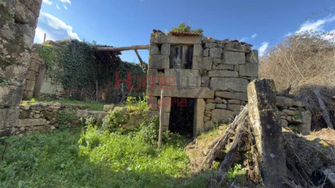 Moradia T1 para Venda em Barreiros e Cepões