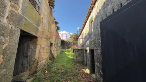 Moradia T1 para Venda em Barreiros e Cepões