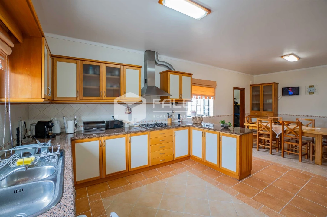 Moradia T4 para Venda em Marvila, Ribeira Santarém, São Salvador, São Nicolau Foto 17