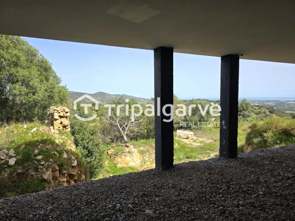 Moradia T4 para Venda em Santa Barbara de Nexe Foto 70