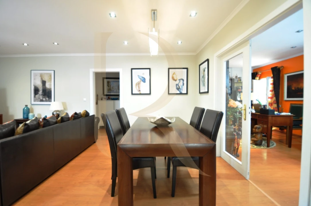 Moradia T4 para Venda em Cascais e Estoril Foto 5