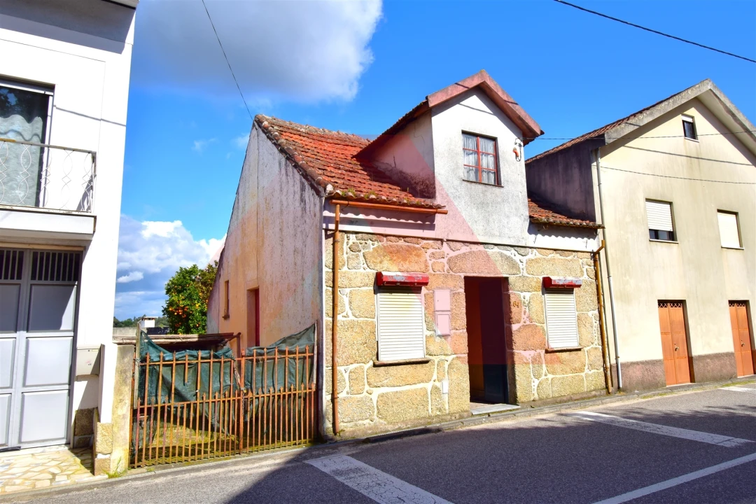 Moradia T0 para Venda em Candosa Foto 1