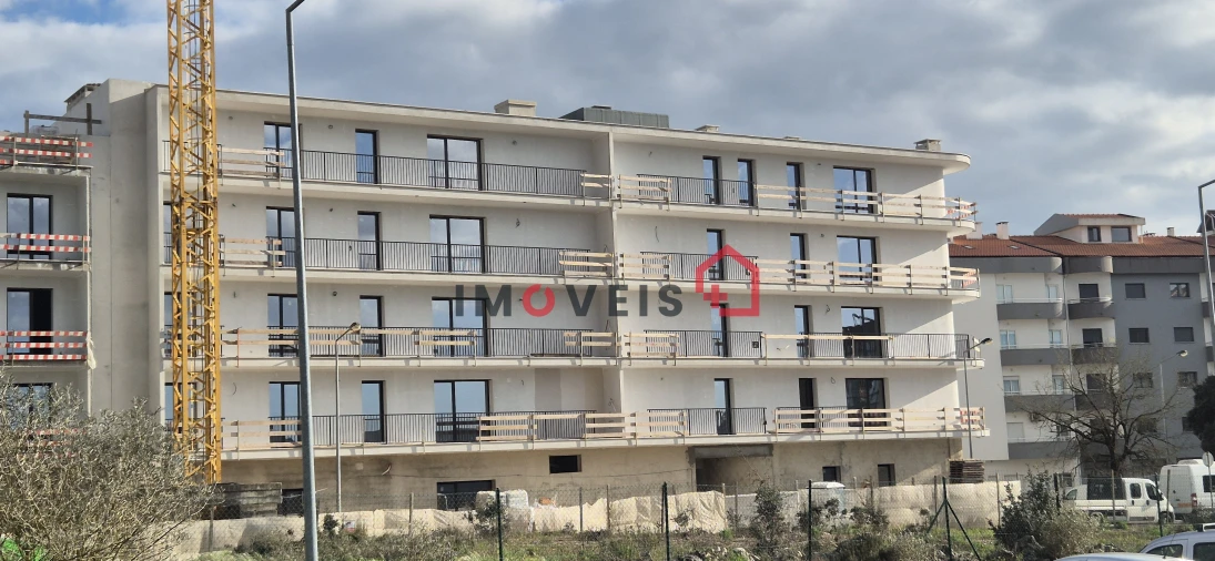 Apartamento T4 para Venda em Fatima Foto 3