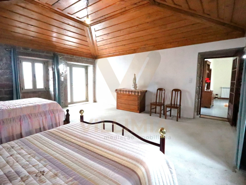 Moradia T3 para Venda em Arcozelo Foto 15