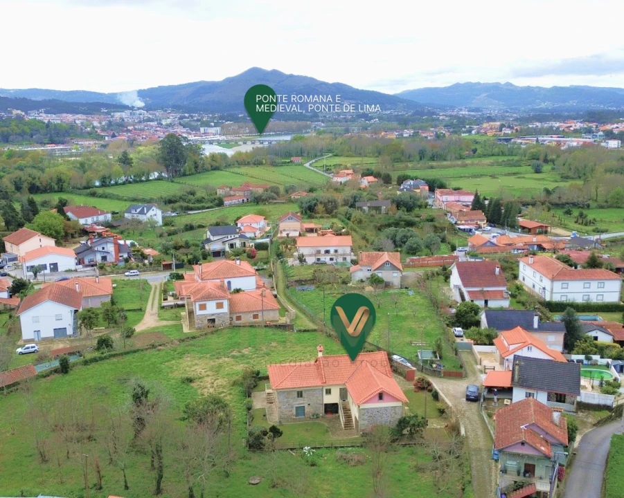 Moradia T3 para Venda em Arcozelo Foto 6