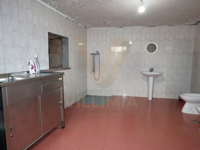 Moradia T3 para Venda em Arcozelo Foto 24