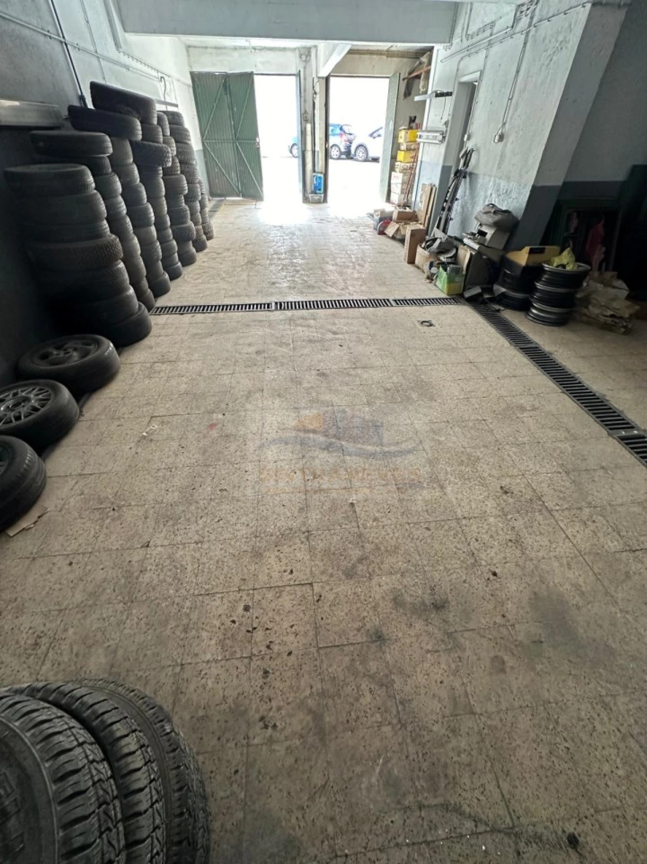 Armazém para Venda em Falagueira-Venda Nova Foto 3