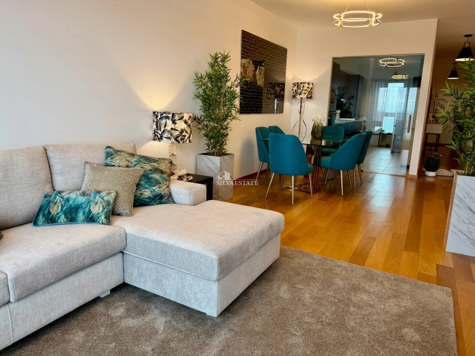 Apartamento T2 para Arrendamento férias em Caniço Foto 6