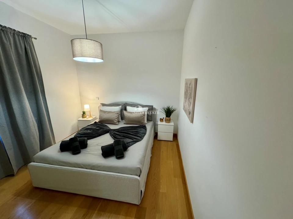 Apartamento T2 para Arrendamento férias em Caniço Foto 28