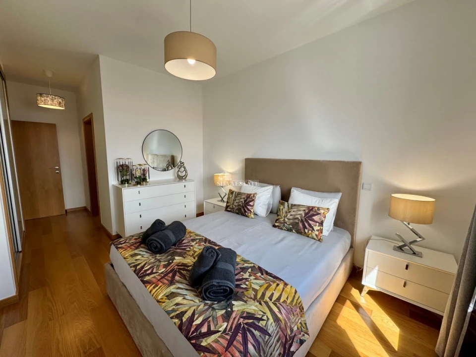 Apartamento T2 para Arrendamento férias em Caniço Foto 42