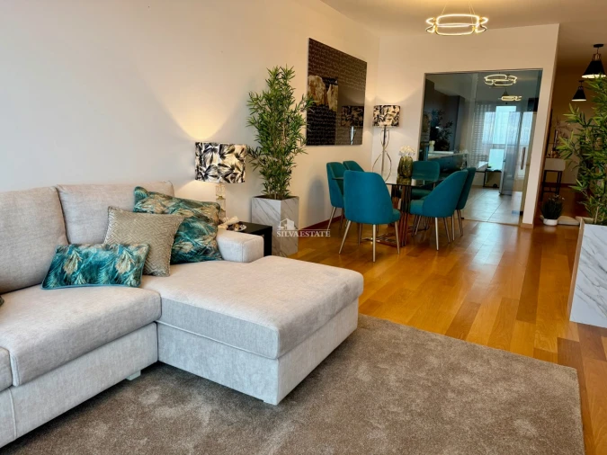 Apartamento T2 para Arrendamento férias em Caniço Foto 6