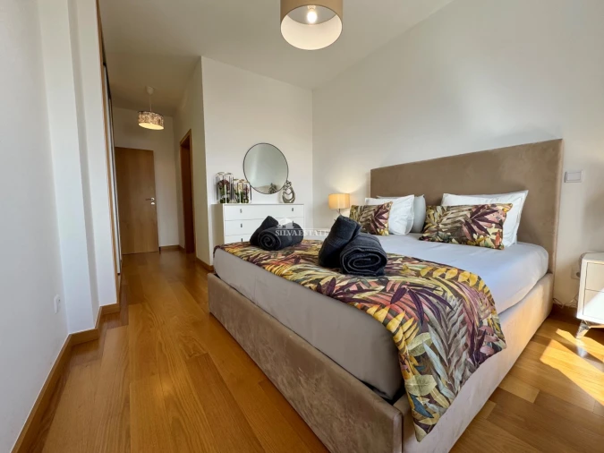 Apartamento T2 para Arrendamento férias em Caniço Foto 37