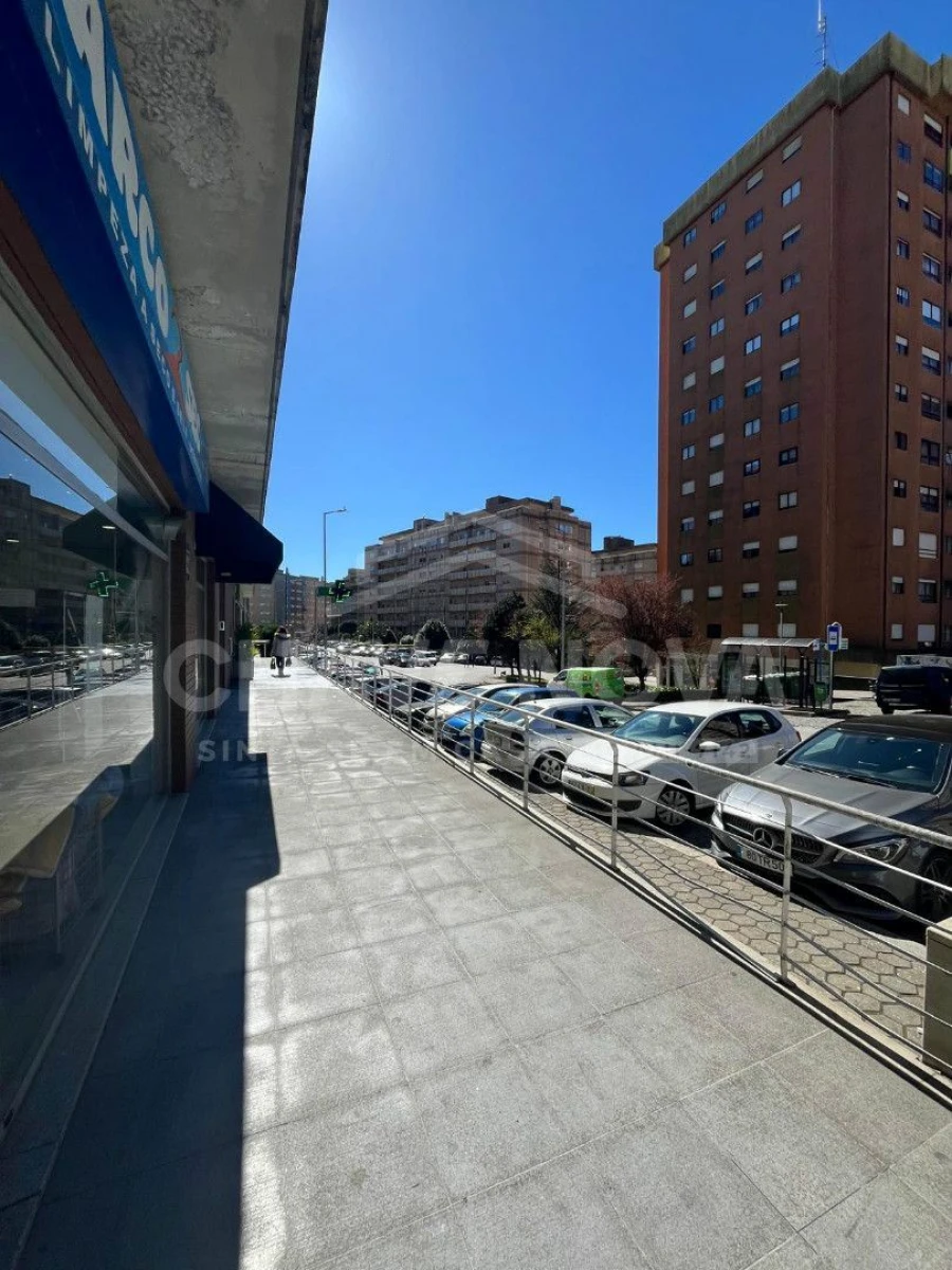 Negócio para Trespasse em Vilar de Andorinho Foto 16