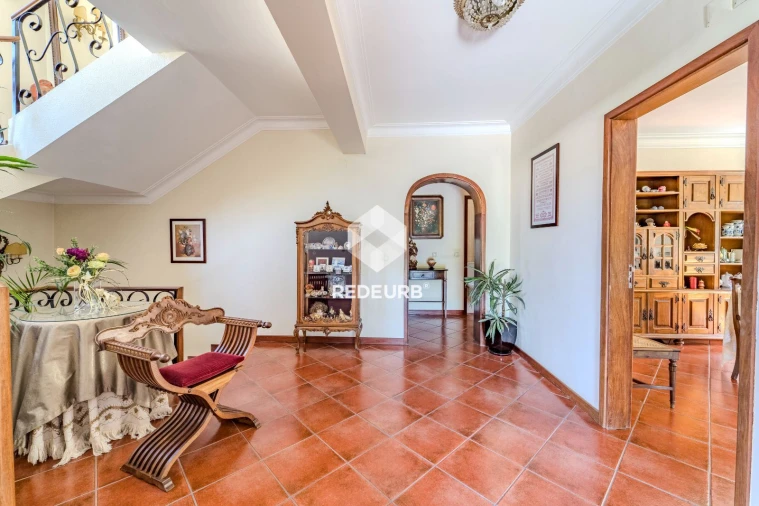 Moradia T4 para Venda em Caldelas, Sequeiros e Paranhos Foto 2