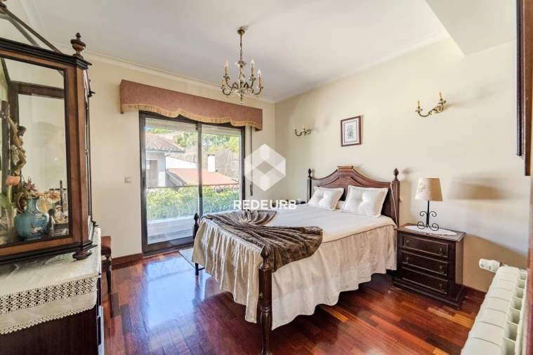 Moradia T4 para Venda em Caldelas, Sequeiros e Paranhos Foto 16