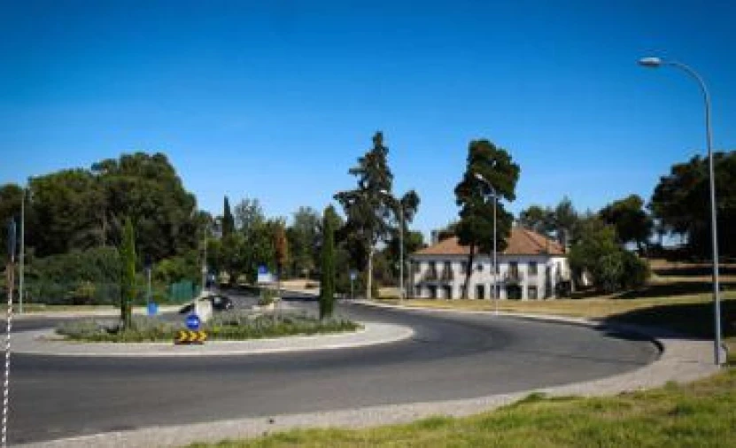 Prédio para Venda em Algés, Linda-A-Velha e Cruz Quebrada-Dafundo Foto 6