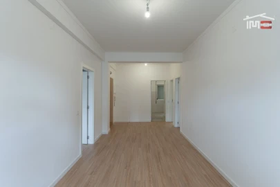 Apartamento T2 para Arrendamento em Fatima