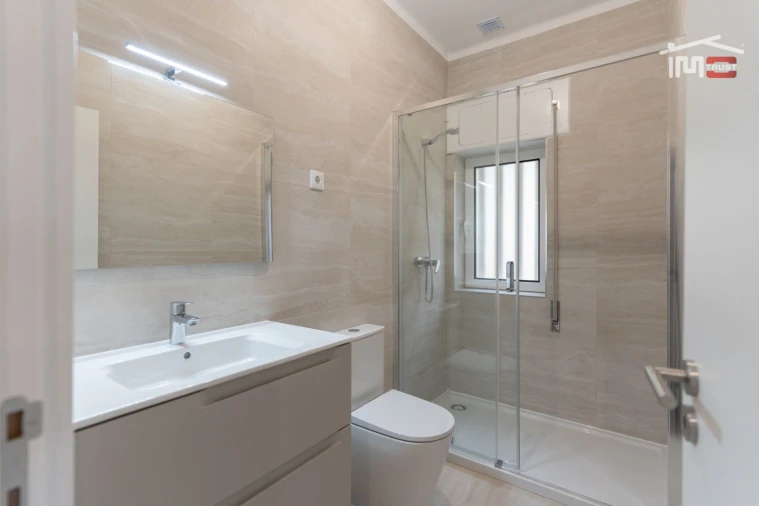 Apartamento T2 para Arrendamento em Fatima Foto 5