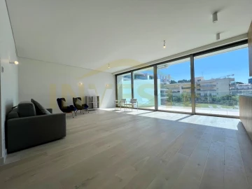 Apartamento T2 para Arrendamento em Cascais e Estoril