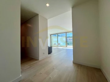 Apartamento T2 para Arrendamento em Cascais e Estoril