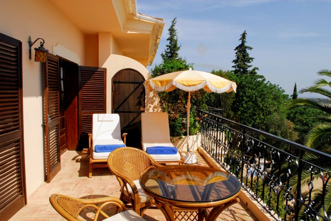 Moradia T12 para Venda em Conceição e Estoi Foto 13