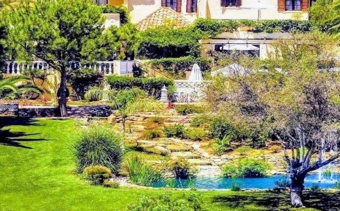 Moradia T12 para Venda em Conceição e Estoi Foto 17