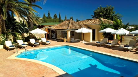 Moradia T12 para Venda em Conceição e Estoi