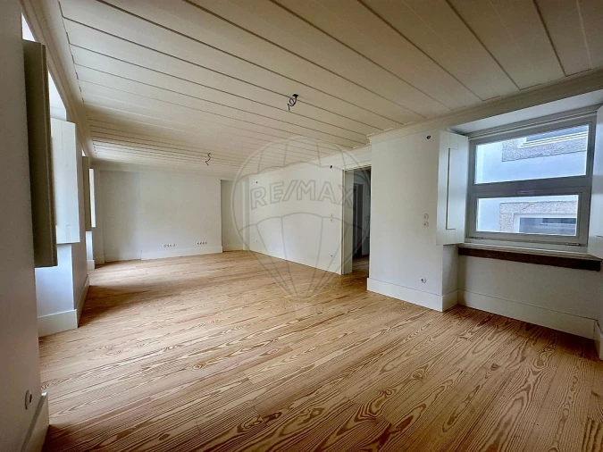 Apartamento T2 para Venda em Misericórdia Foto 2