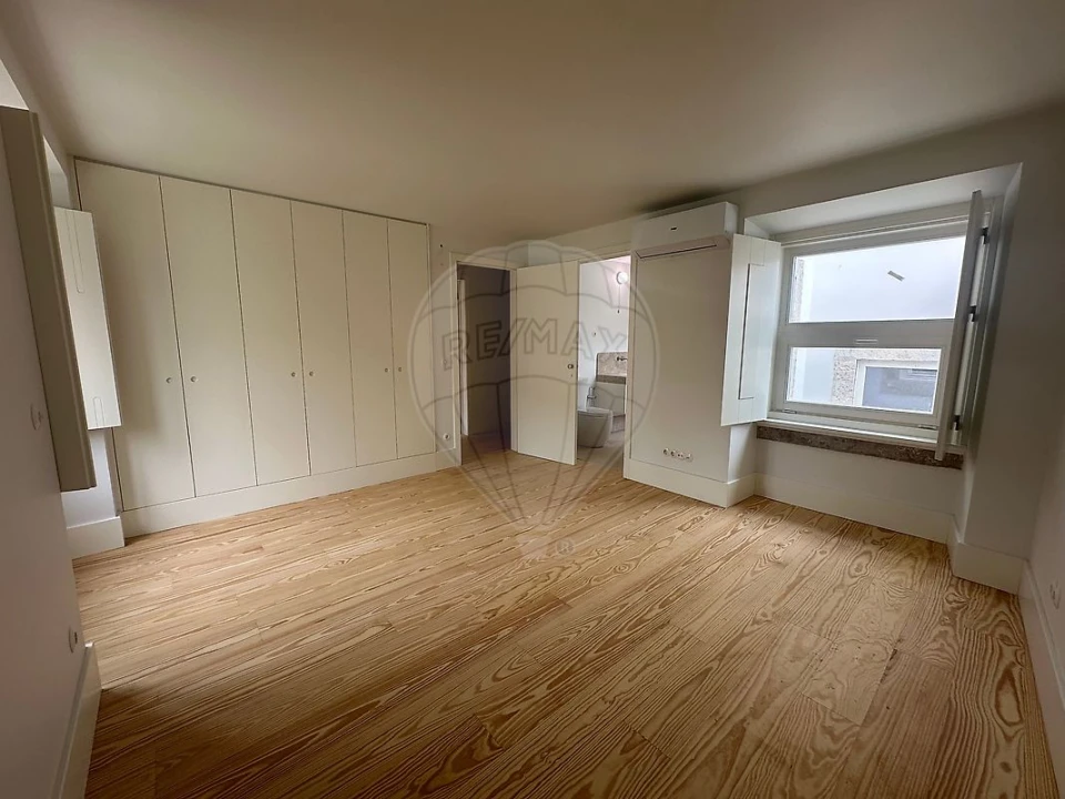 Apartamento T3 para Venda em Misericórdia Foto 1