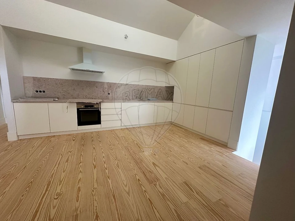 Apartamento T3 para Venda em Misericórdia Foto 6