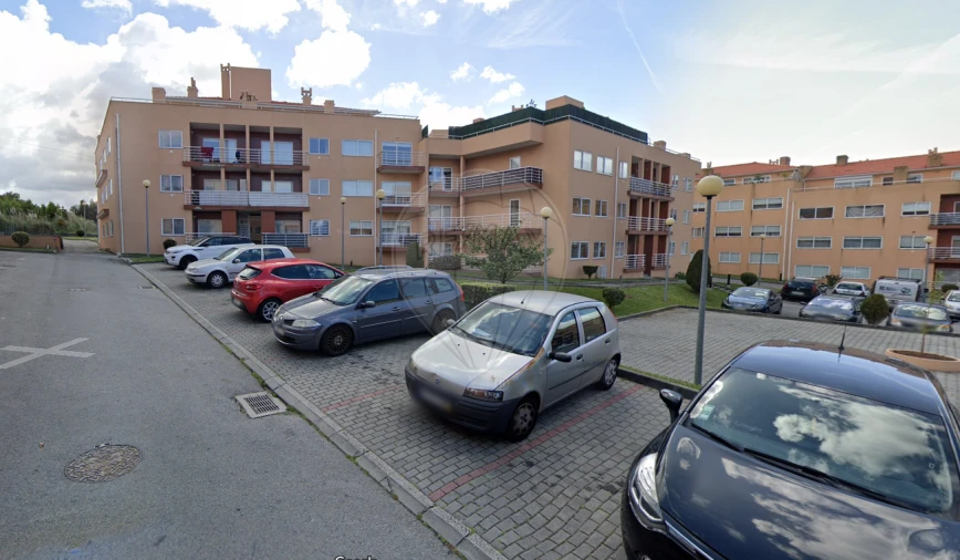 Apartamento T2 para Venda em Canelas