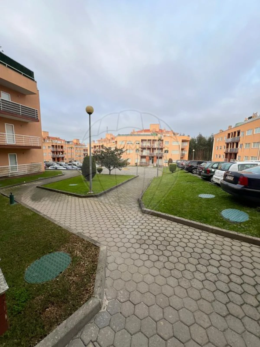 Apartamento T2 para Venda em Canelas Foto 18