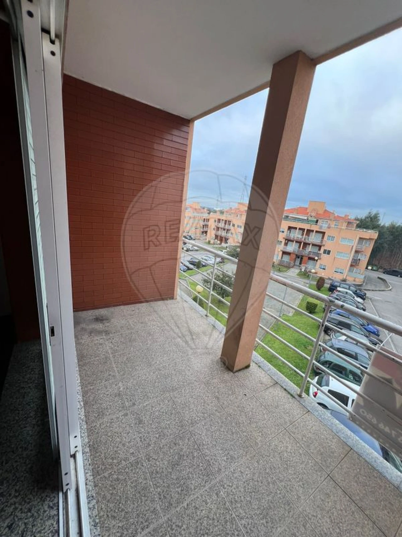 Apartamento T2 para Venda em Canelas Foto 9