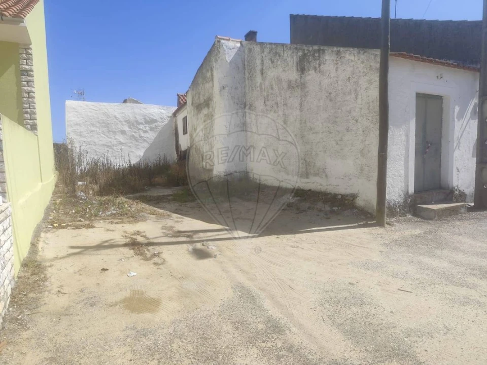 Terreno para Venda em Alcoentre Foto 11