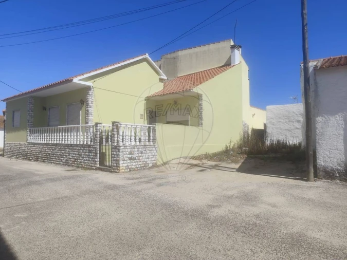 Terreno para Venda em Alcoentre Foto 4