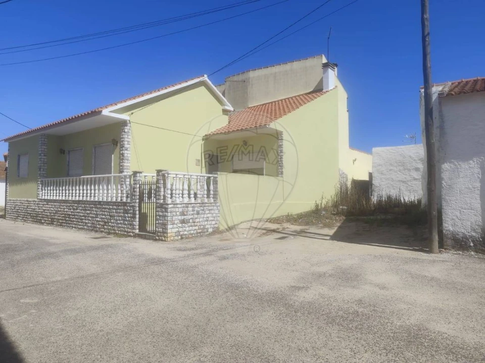 Terreno para Venda em Alcoentre Foto 4