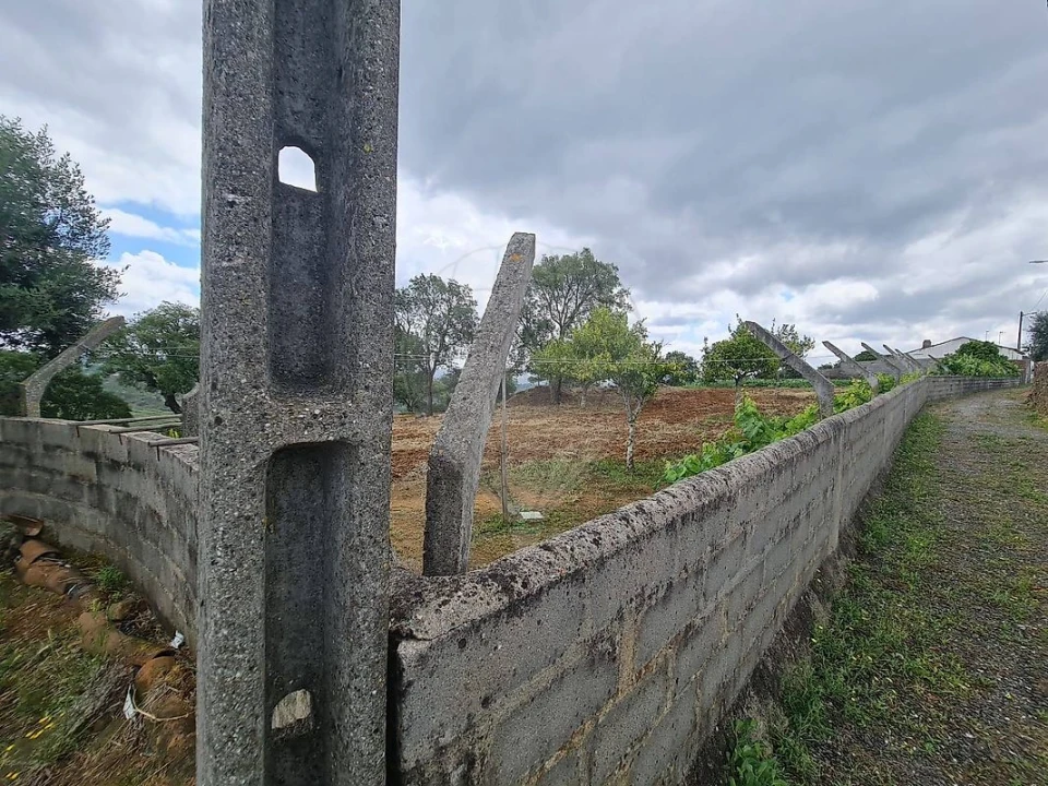Terreno para Venda em Envendos Foto 37