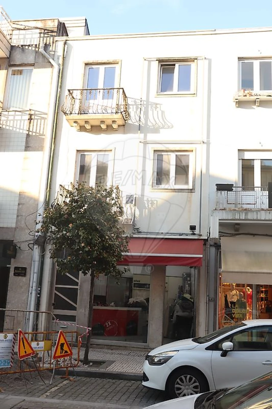 Prédio para Venda em Vila Nova de Famalicão e Calendário