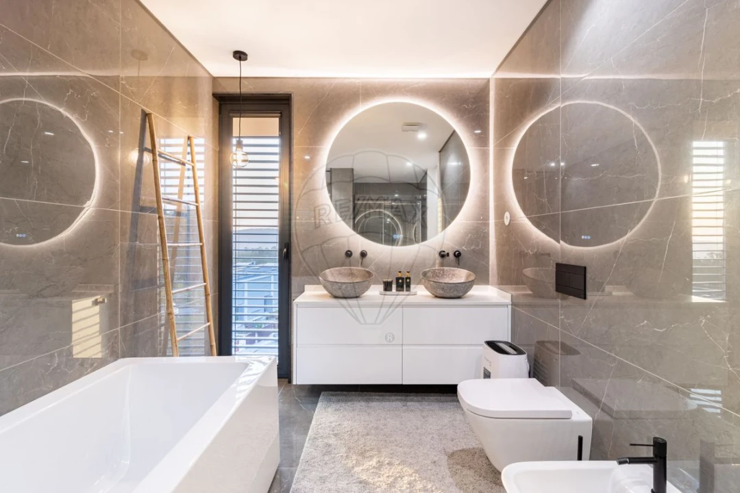 Moradia T4 para Venda em Brufe Foto 46