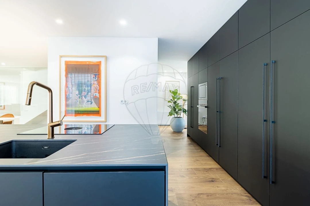 Moradia T4 para Venda em Brufe Foto 24