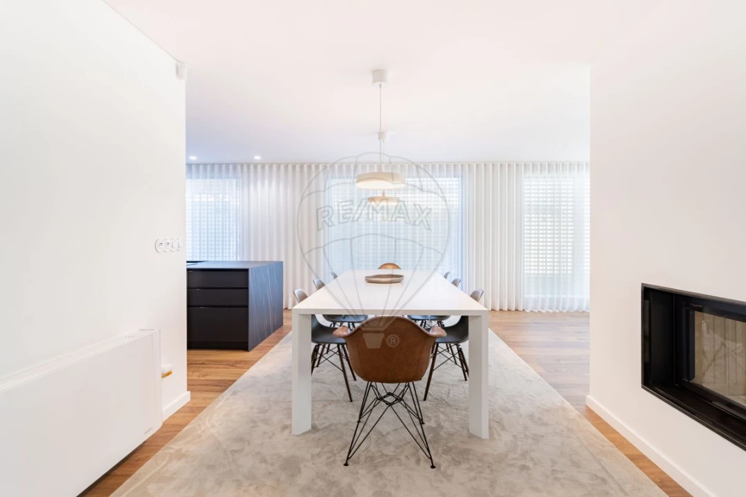 Moradia T4 para Venda em Brufe Foto 18