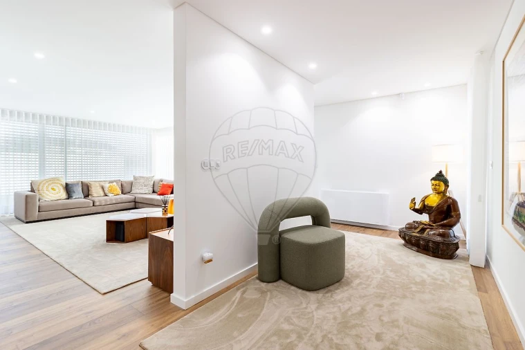 Moradia T4 para Venda em Brufe Foto 13