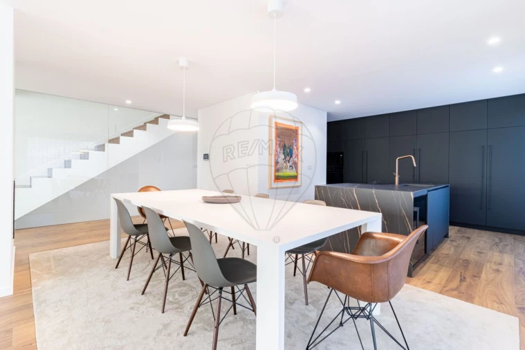 Moradia T4 para Venda em Brufe Foto 19