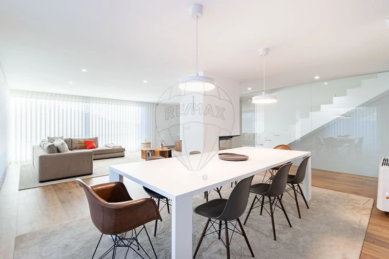 Moradia T4 para Venda em Brufe Foto 21