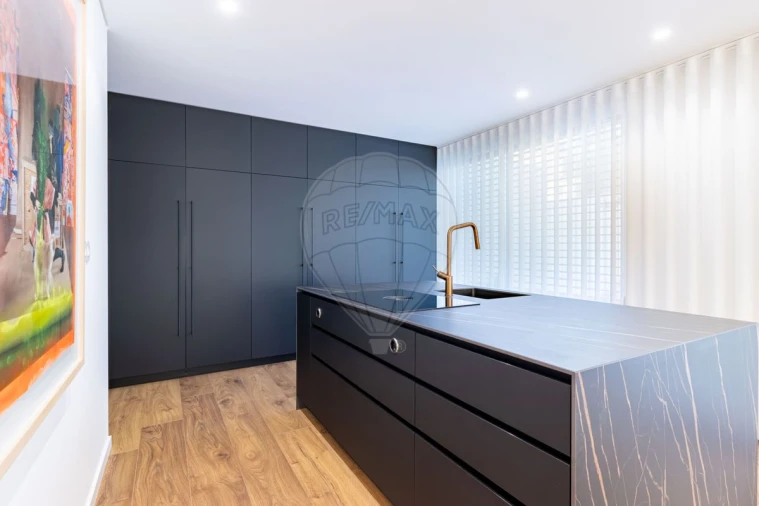 Moradia T4 para Venda em Brufe Foto 23