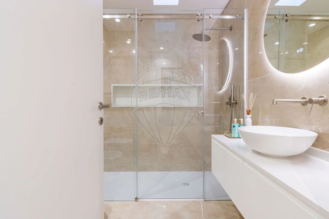 Moradia T4 para Venda em Brufe Foto 35